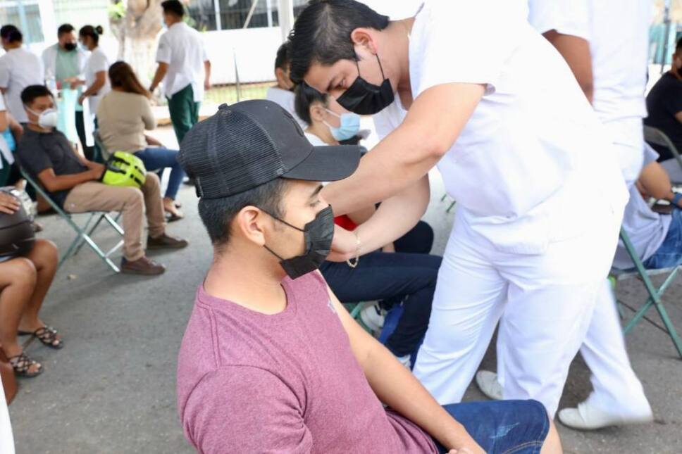 vacunación covid-19 en yucatán