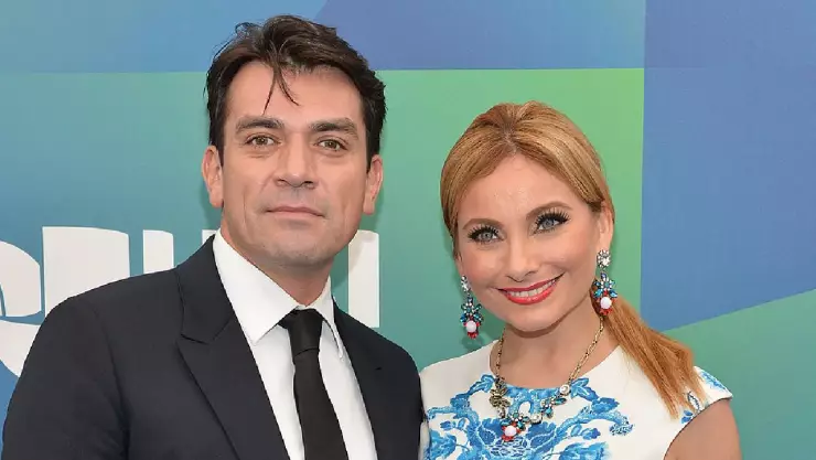 El actor Jorge Salinas fue captado siendo supuestamente infiel a su esposa Elizabeth Álvarez. Su amante sería su nutrióloga.