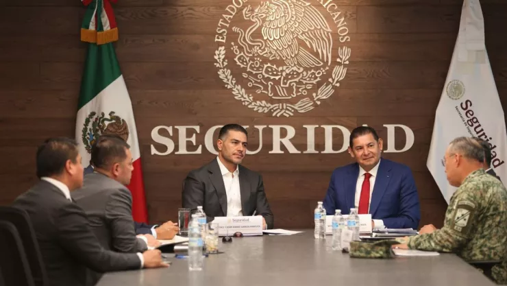 Garc&iacute;a Harfuch en reuni&oacute;n con gobernador de Puebla