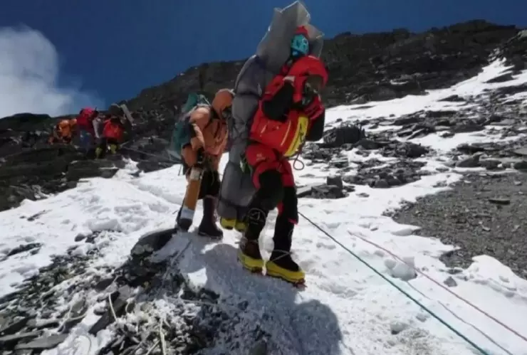 resctae monte everest