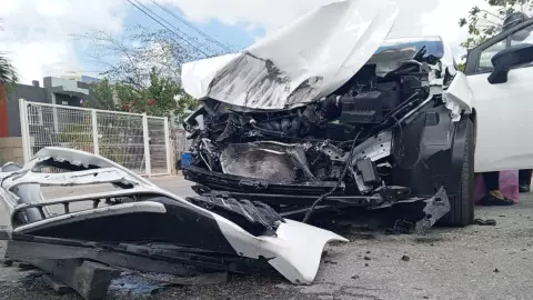 Se reporta aparatoso accidente cerca de Arco Norte en Cancún HOY miércoles 7 de mayo de 2025.jpg