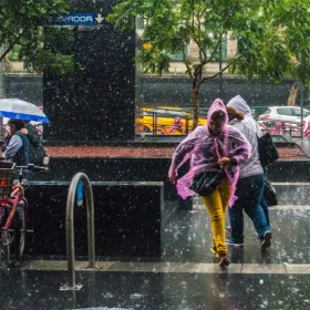 Lluvias y frío en CDMX: Pronóstico del clima por alcaldías este 29 de octubre; horarios clave