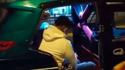 Hombre recibe golpiza.