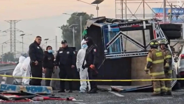 Accidente México-Pachuca hoy: Mueren dos personas tras volcadura en Ecatepec