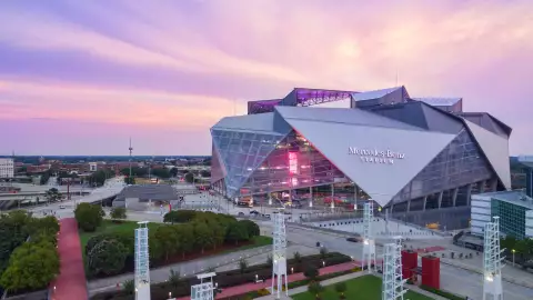 Estadio Mercedes Benz/ Foto Especial