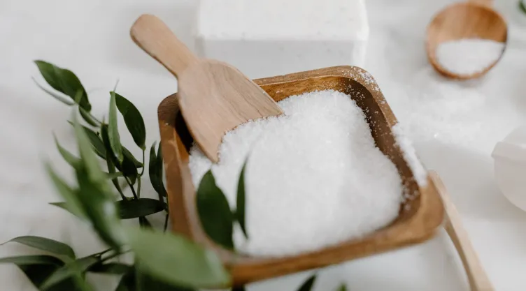 Ritual de la sal: hazlo el último día del mes y atrae lo que deseas