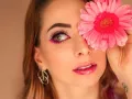 Yoss Hoffman con ojo de flor..jpg