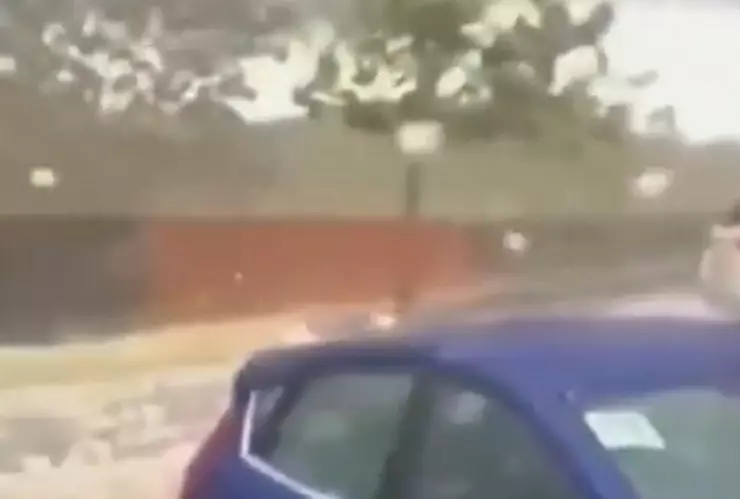 Granizo del tamaño de bolas de beisbol den EEUU.jpg