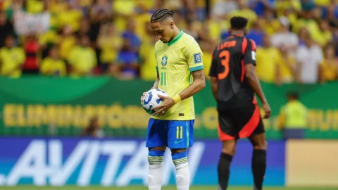 Raphinha y la selección de Brasil enfrenta retos de cara a la Copa Mundial de la FIFA