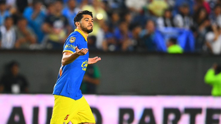 Henry Mart&iacute;n celebra un gol con Am&eacute;rica