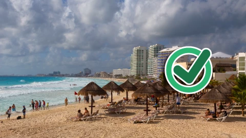 Estas son las playas de Cancún en las que puedes nadar HOY 16 de enero de 2026.webp