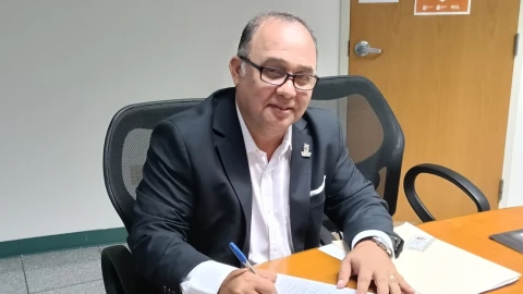 Juan Pulido Díaz Ayuntamiento Linares.jpg