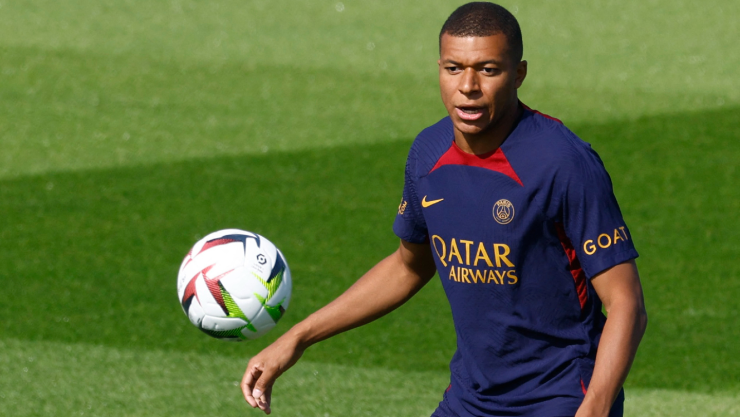 Kylian Mbappe entrena con el PSG
