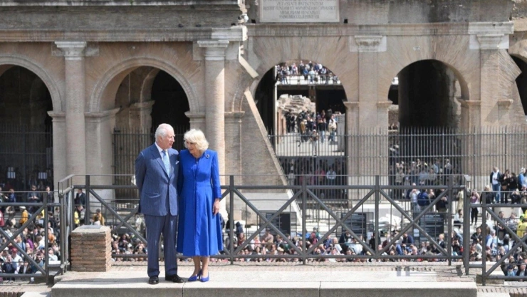 El rey Carlos III y la reina consorte Camila durante su visita a Italia en abril de 2025