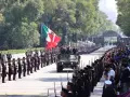 AMLO devela placa por los 200 años del Heroico Colegio Militar