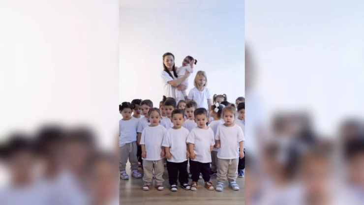 Mujer busca tener la familia más grande del mundo; ya tiene 22 hijos