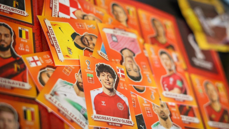 Estampas del album de Qatar 2022 y sobres