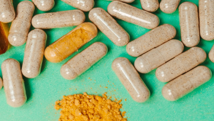 ¿Tomas-estos-suplementos_-Emiten-nueva-alerta-por-Salmonela-y-retiran-varios-productos-del-mercado.webp