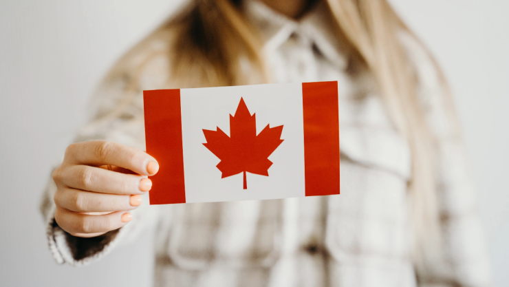 ¿Trabajo remoto y en Canadá? Empresa ofrece hasta 420 dólares diarios