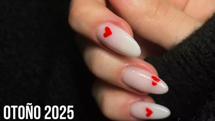 mejores-diseños-uñas-acrilicas-otoño-2025.jpg