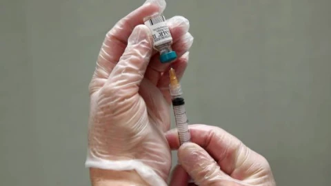 Vacuna contra virus de la esclerosis múltiple