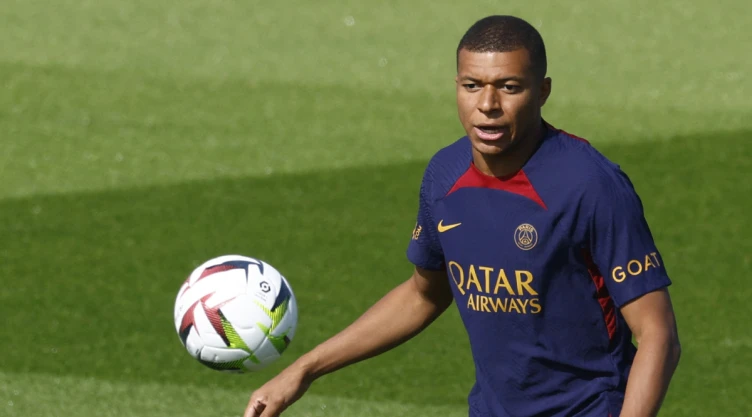 Mbappé en entrenamiento del PSG