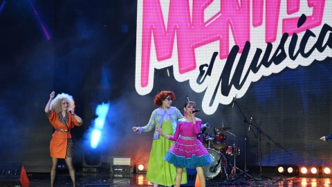 Los padres de familia también pudieron los mejores temas de su juventud