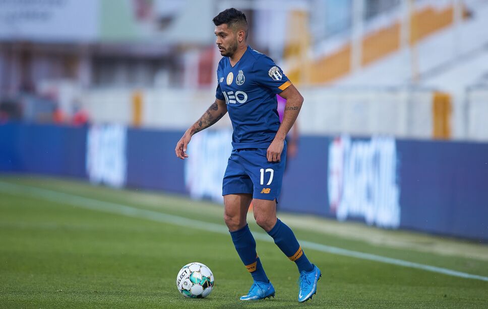 Jugada espectacular del ‘Tecatito’ Corona con el Porto