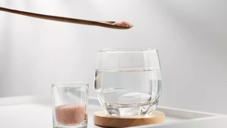 Salud Esto es lo que puede pasar si bebes agua con sal