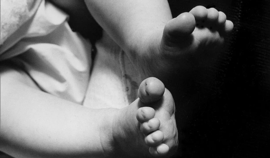 Los padres del menor declararon inicialmente que lo lastimaron porque no se callaba, lo que motivó que lo golpearan y le vertieran agua caliente en el cuerpo