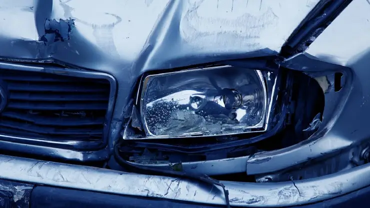 Pareja originaria de Guanajuato muere tras chocar con tráiler; sus dos hijos menores lesionados