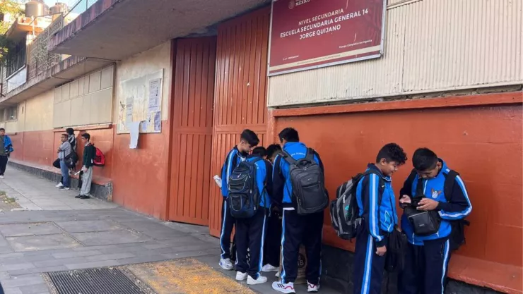 Uniformes de secundaria