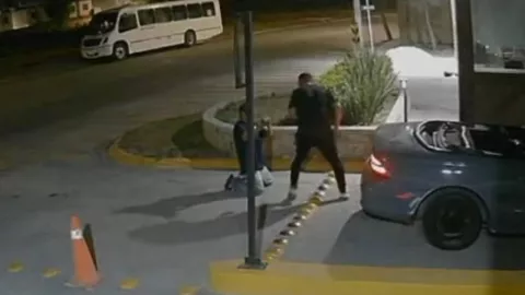 Abogado golpea a vigilante adulto mayor en Saltillo, Coahuila