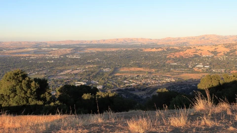 Vista del valle de Livermore desde Pleasanton Ridge, California.