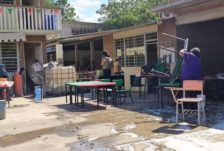 Padres y docentes piden postergar regreso por daños y falta de condiciones sanitarias