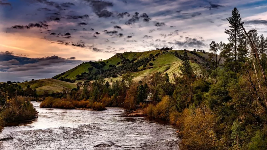 ¡Tragedia! Joven muere tras rescatar a su novia al caer a un río en Córdoba