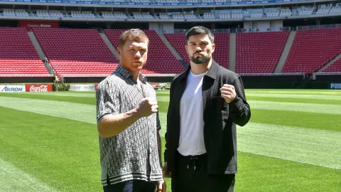 Canelo Álvarez John Ryder estadio akron