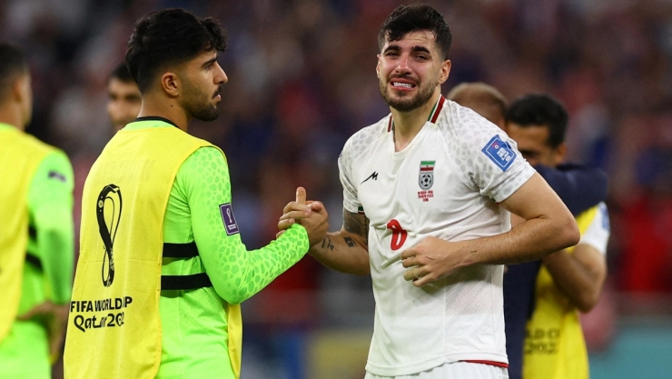 Policía de Irán mata a aficionado que festejó derrota de Irán en Qatar 2022