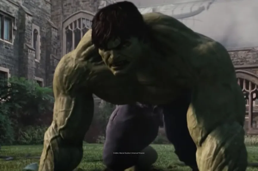 Edward Norton Hulk TV Azteca_28.jpg