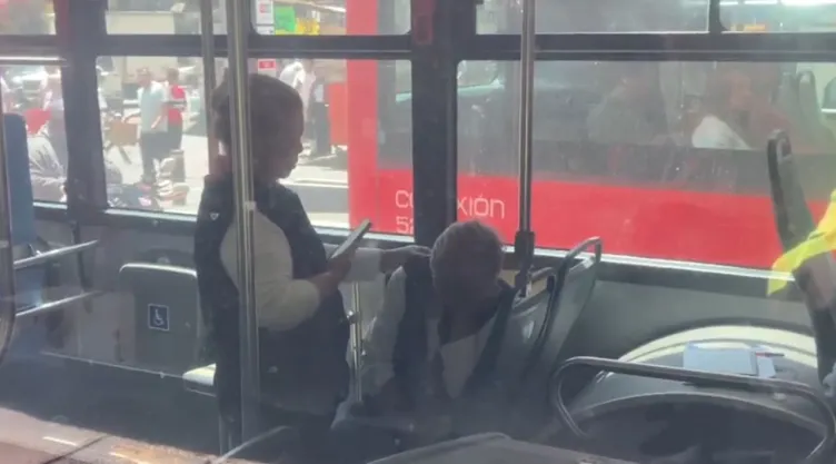 Metrobús atropella a mujer de 63 años en zona centro de CDMX; caos vial por accidente