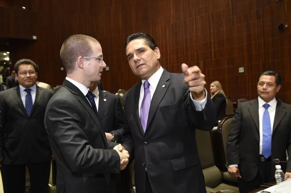 Diputado Silvano Aureoles va por Michoacán