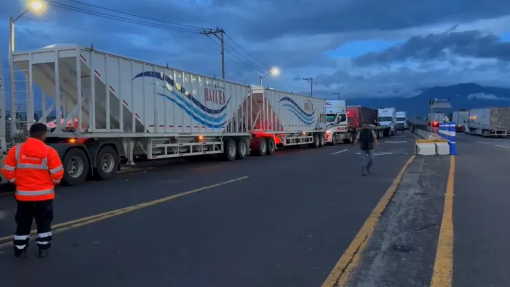 Cierre en Circuito Exterior Mexiquense HOY 2 de julio por inundaciones, ¿en qué tramos no hay paso?