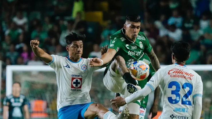 Adonis Frías deja León para sumarse al Santos
