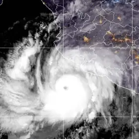Huracán Simón sobre el océano Pacífico el 10 de octubre.