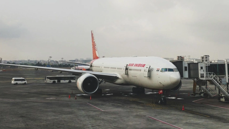 Avión de Air India aterriza de emergencia por amenaza de bomba hoy 13 de junio.jpg