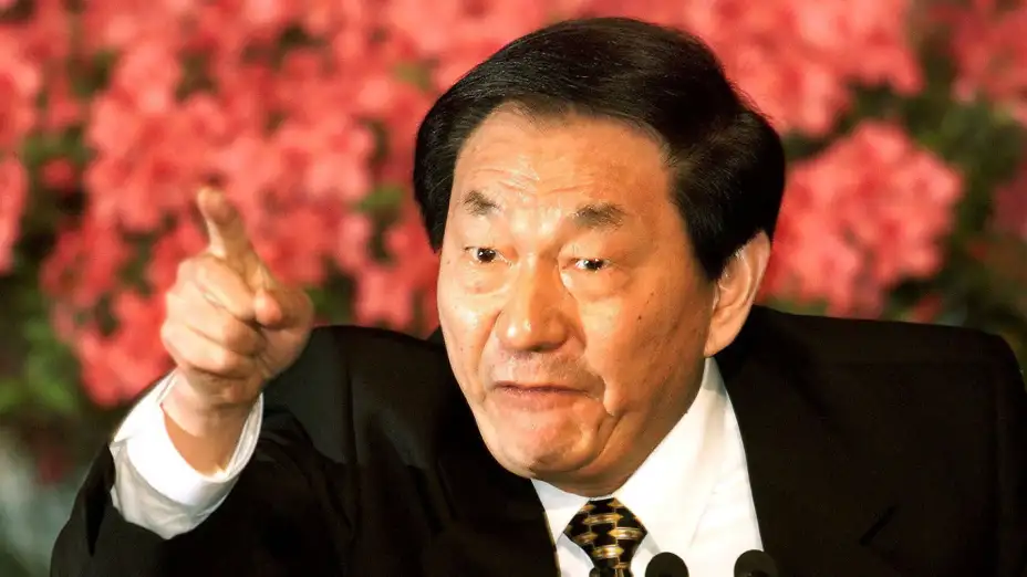 El premier chino Zhu Rongji durante una conferencia en 2000.