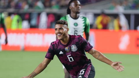 Jonathan Dos Santos América y Monterrey