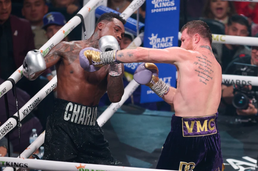 Canelo vs Charlo 10