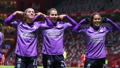 limpia-en-chivas-femenil-aficion-desesperada-quienes-se-van-pb-notas
