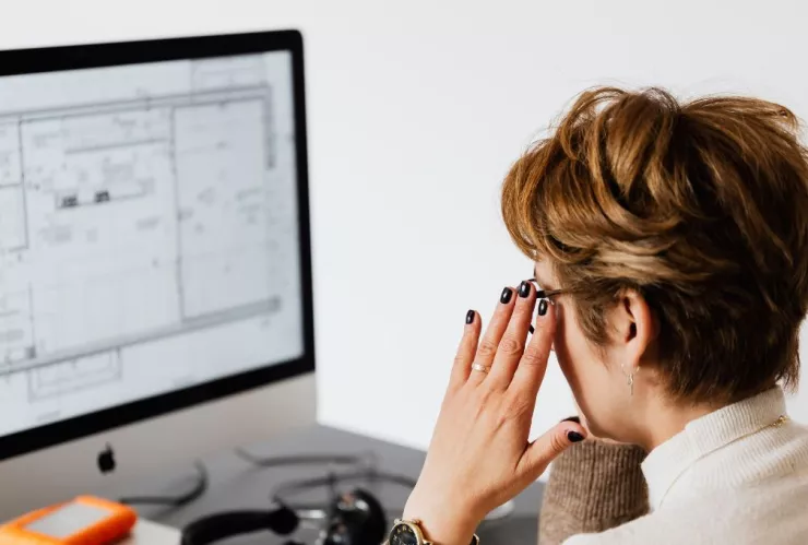 Esta es la edad en que las personas llegan a tener la inteligencia en su punto más alto, según Harvard